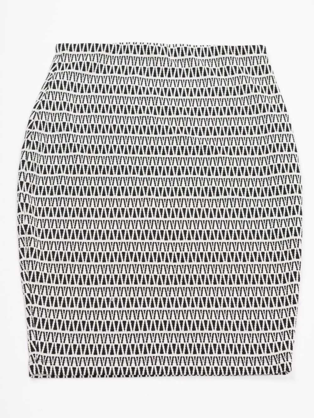 EXPRESS Black & White Geometric Aztec Knit Mini Skirt M EUC